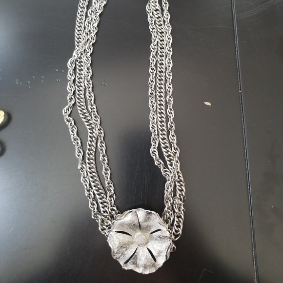 Costume Jewelry Silver Tone Neckless Signed TAN - Picture 1 of 8